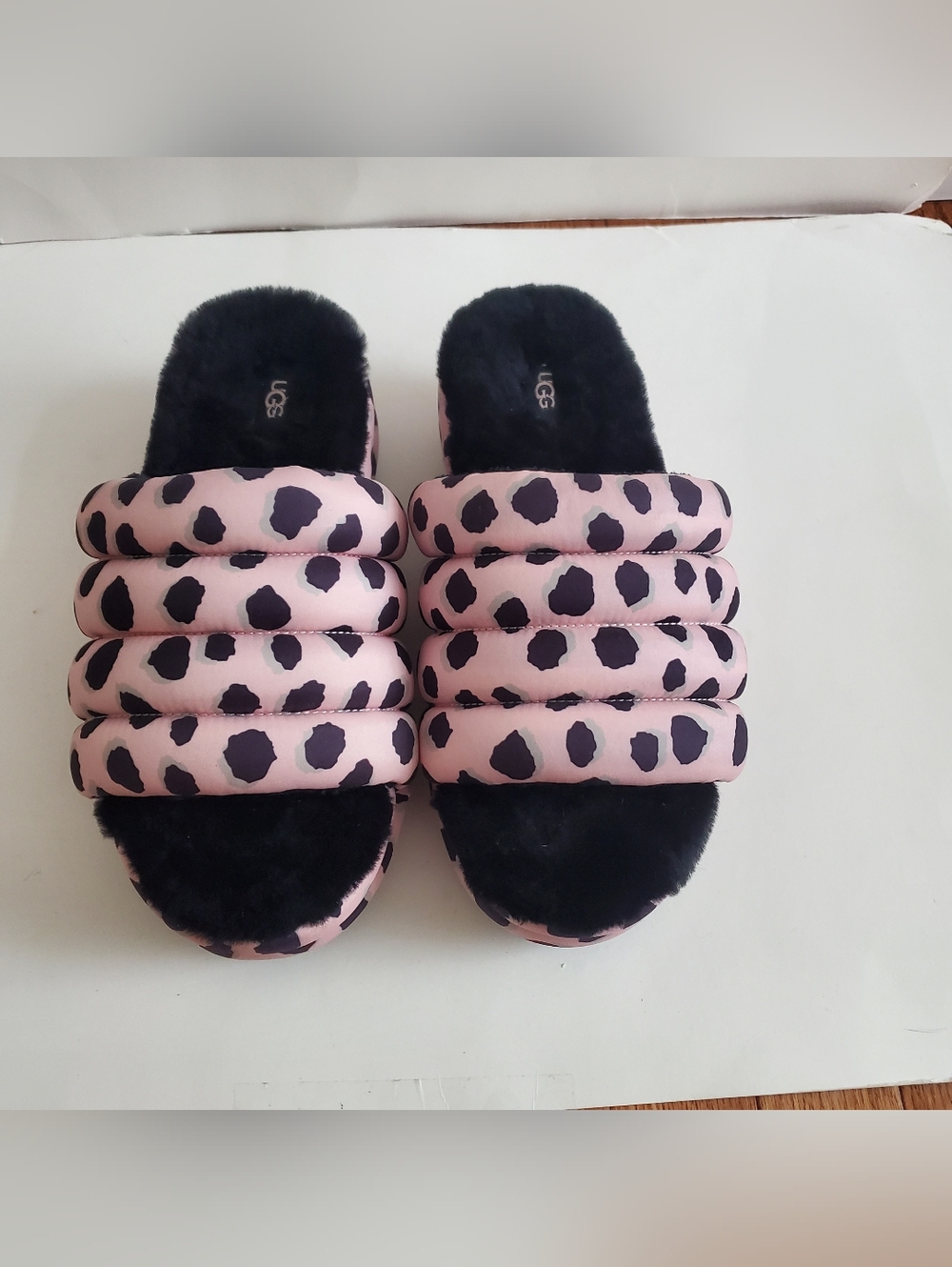 UGG Maxi Slide Cheetah Print Platform Slippers Pink and Black Size 9